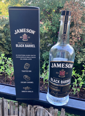 JAMESON BLACK BARREL 700ml -RESERVE SERIES- EXPERTLY-AGED (Empty Bottle) & BOX