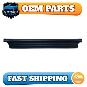 Mazda Miata MX5 99-05 OEM LH Plastic Door Sill Trim Good 2631-e3 Orig