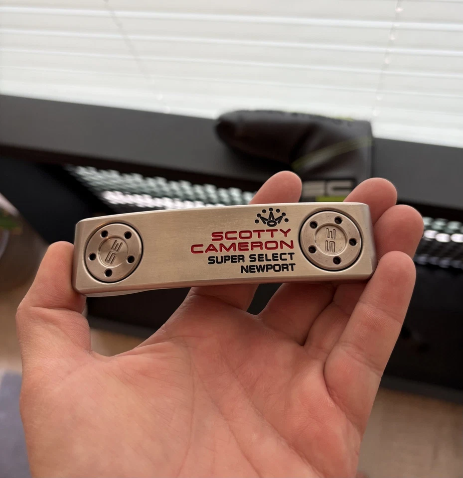 Scotty Cameron Super Select Newport Putter + Club Cameron + Black Shaft - Image 2 of 4