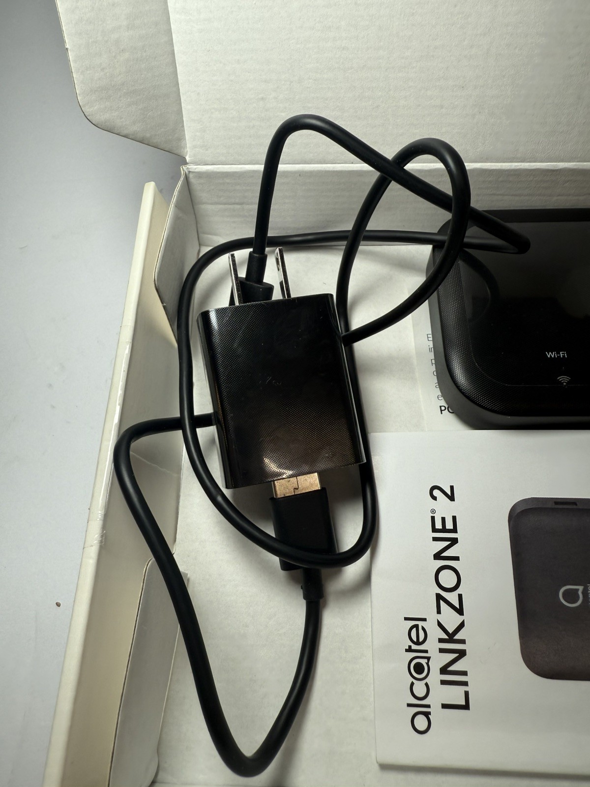 Boost Mobile TCL Linkzone 4G LTE Wi-Fi Hotspot – Open Box, No SD Card