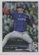 2017 Bowman Chrome Prospects Mega Box Refractor Hyeon-jong Yang #BCP141 3v8