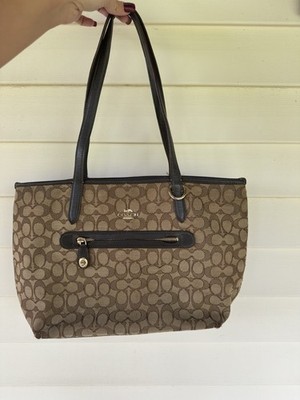 Authentic coach Taylor tote.