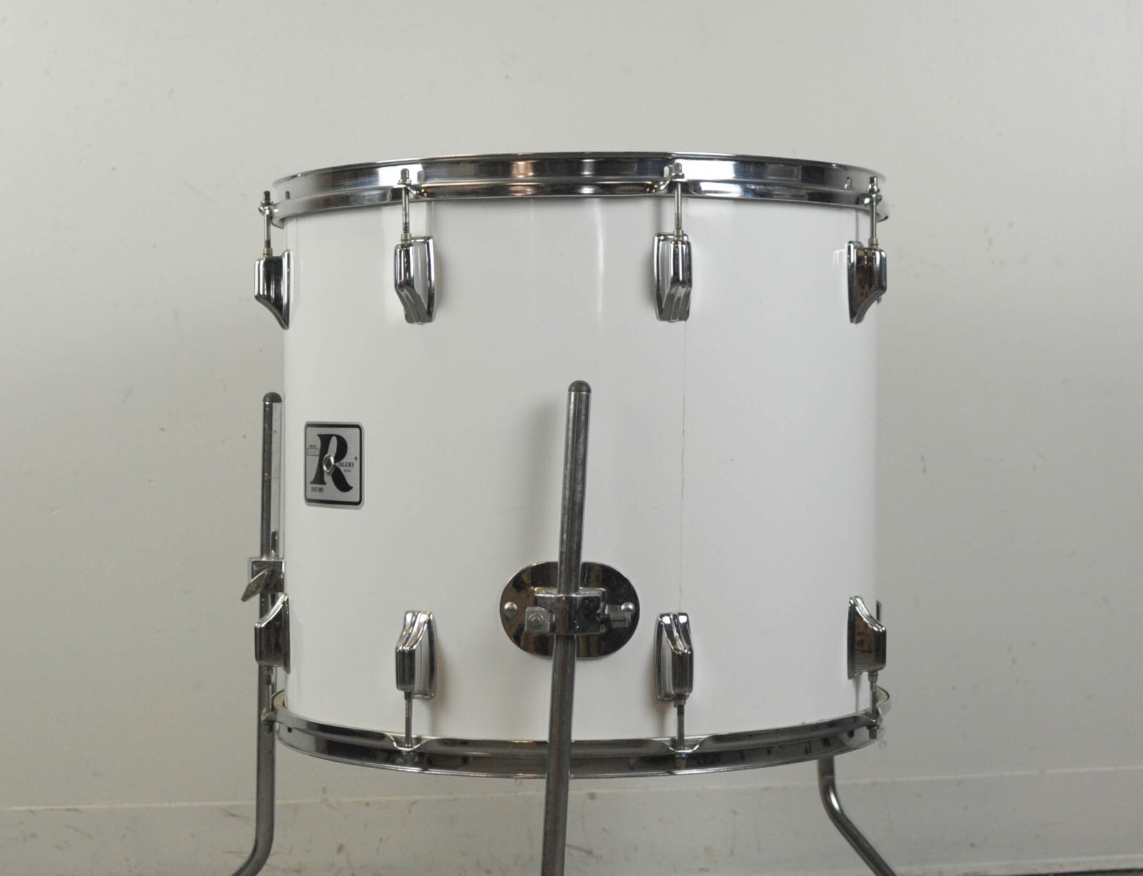 1970s Rogers 16x18 New England White Floor Tom eBay