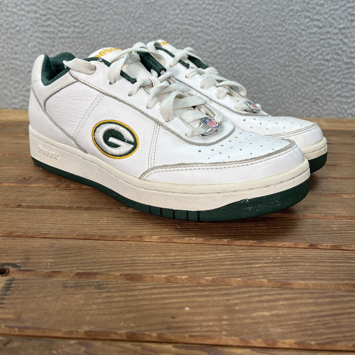 Green Bay Packers Shoes Mens 7.5 White Green Yellow Reebok