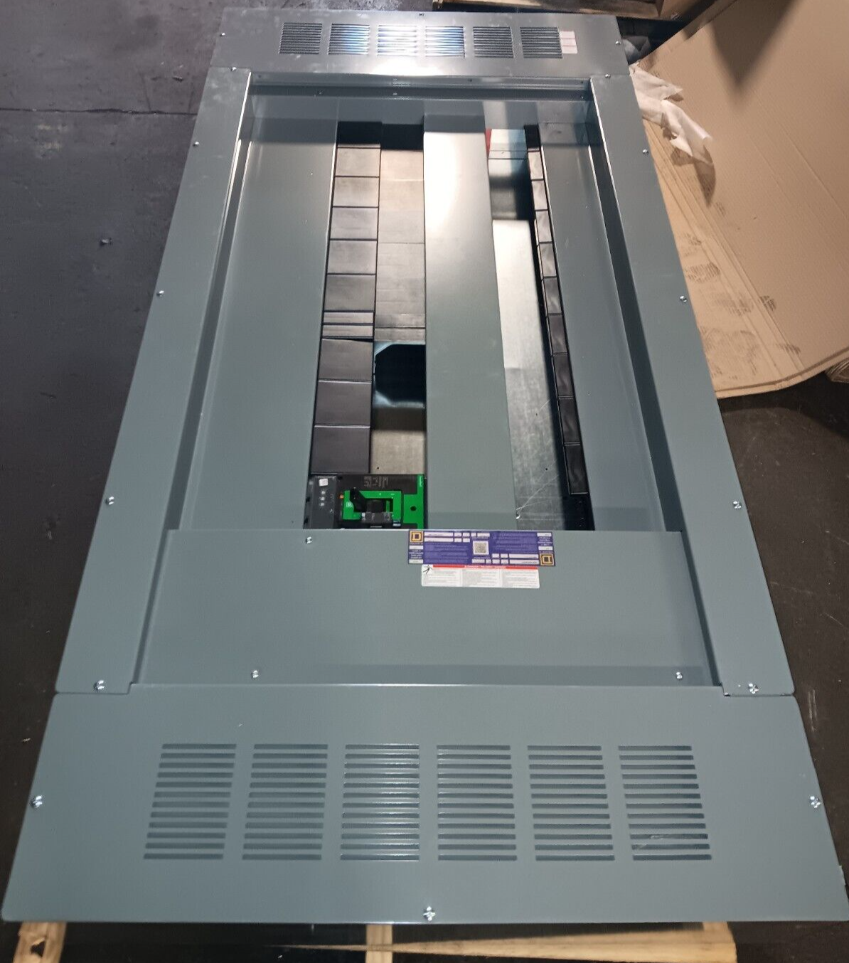 NEW SQUARE D 400 AMP MAIN BREAKER HCP ILINE PANEL 480/277V 3Ø 4W