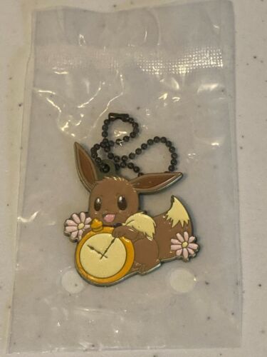 Pokemon Eevee with Clock Metal Charm Keychain Ornament New - Afbeelding 1 van 1