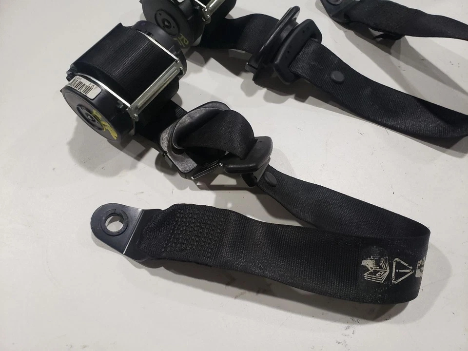 Retractor de cinturón de seguridad trasero izquierdo y derecho - Mini Cooper S R52 2005 1,6 L - OEM Foto 2 de 4