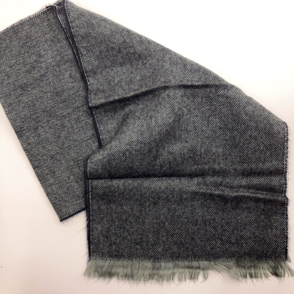 Van Heusen herringbone pattern thin winter scarf … - image 1