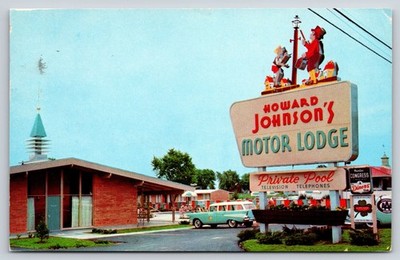 St Louis MO~Howard Johnsons Motor Lodge~1950s Station Wagon~Aliens Report Cancel