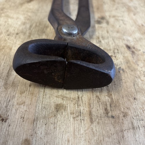 Vintage Blacksmith Pliers Pinchers - Picture 7 of 9