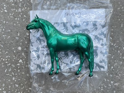 Breyer Horse Collector Club Christmas Holiday SR #712485 Gabriel Green Nikolas