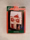 Hallmark 1992 The Night Before Christmas Tin Display and Ornament; Never used — photo 3