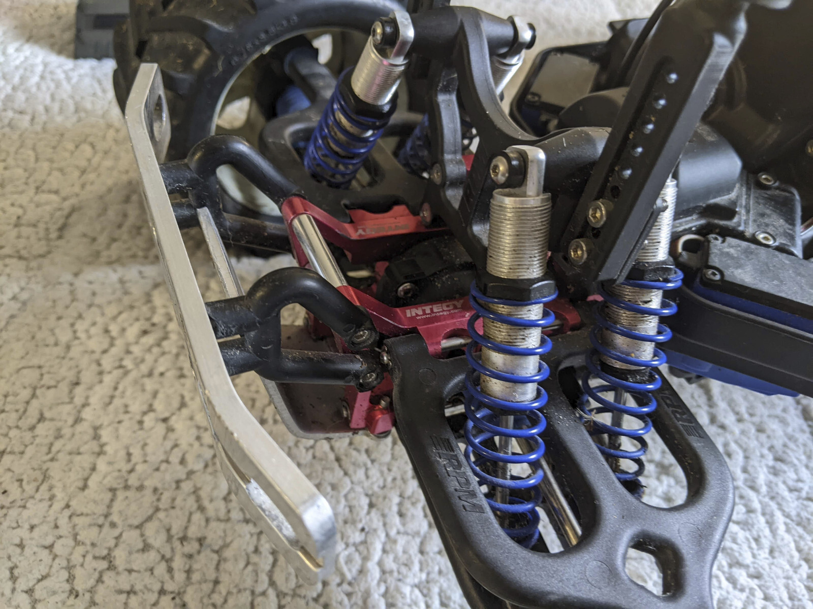 Traxxas EMaxx 3905 Many Upgrades, Brushless, 3 Bodies, 12 Wheels/Tires