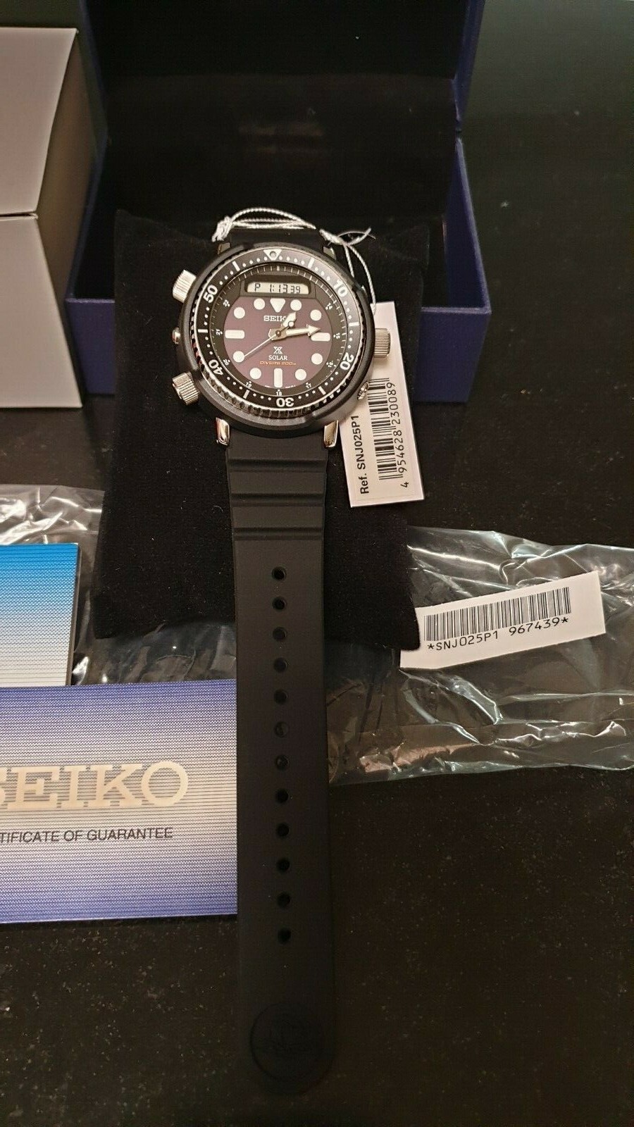 seiko prospex solar hybrid snj025p1