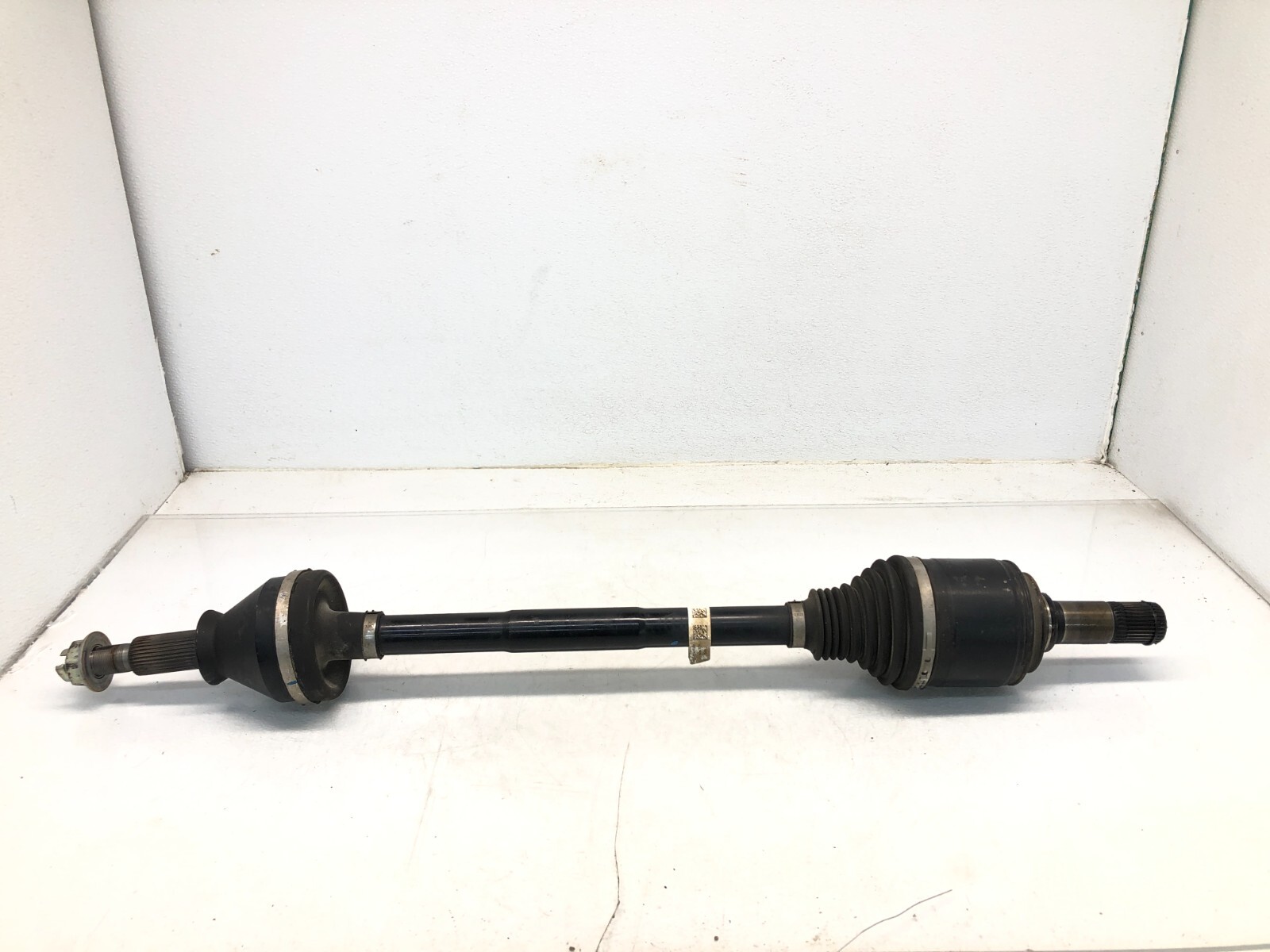 2017-2024 MASERATI LEVANTE S AWD RIGHT PASSENGER REAR CV AXLE JOINT SHAFT OEM