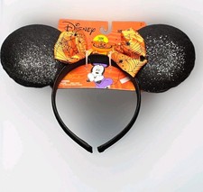 ​Disney Minnie Mouse Halloween Glow-in-the-Dark Pumpkin Spiderweb Ear Headband