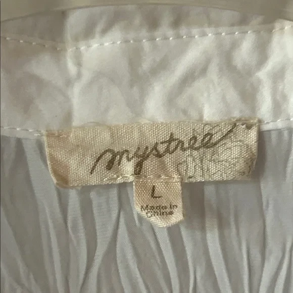 Mystree Women's Cream Long Sleeve Button-Up Crinkle Shirt, Size L, NWOT - Image 4 of 4