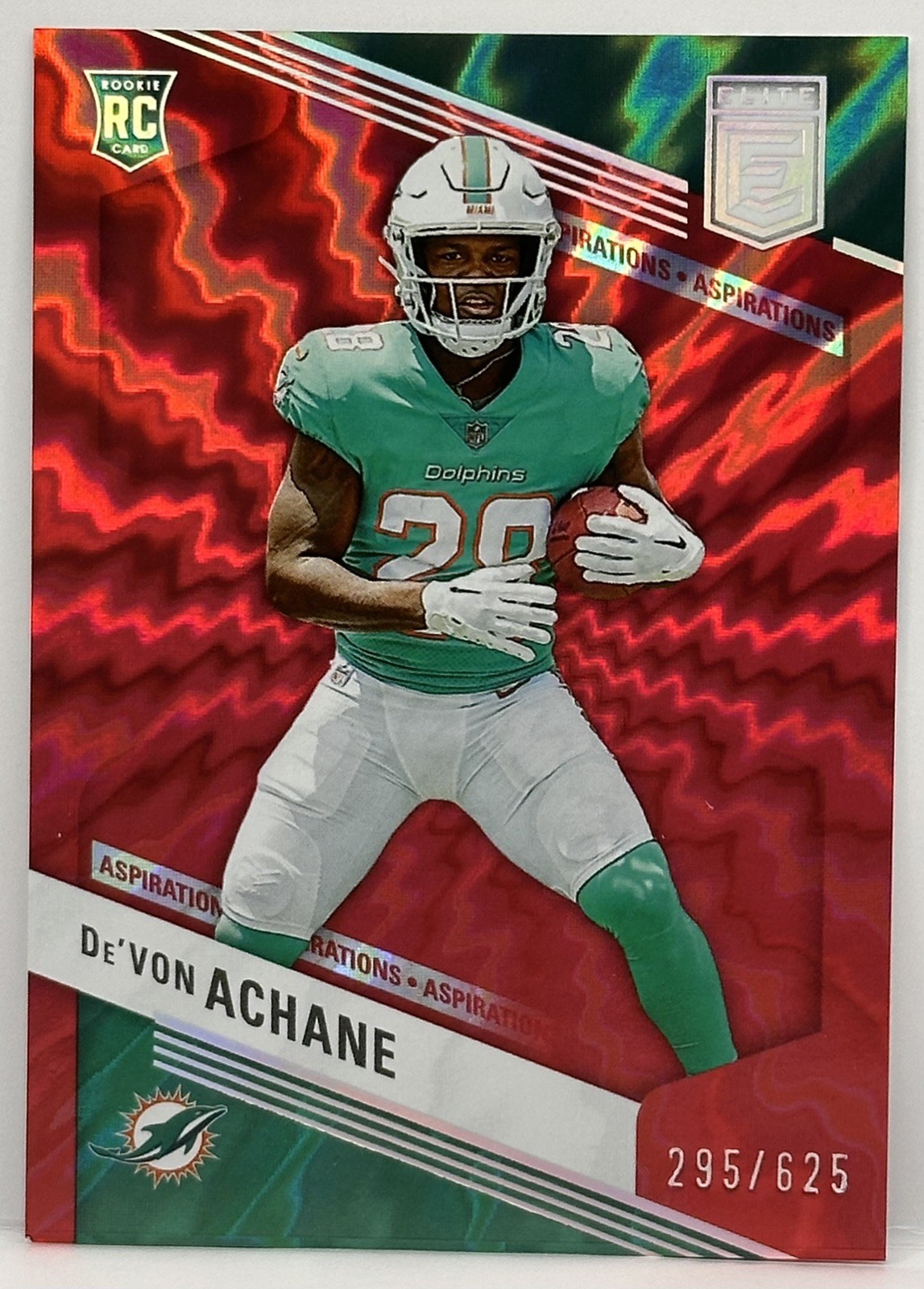 2023 Donruss Elite #132 De'Von Achane (RC) Aspirations Shimmer #/625 Dolphins