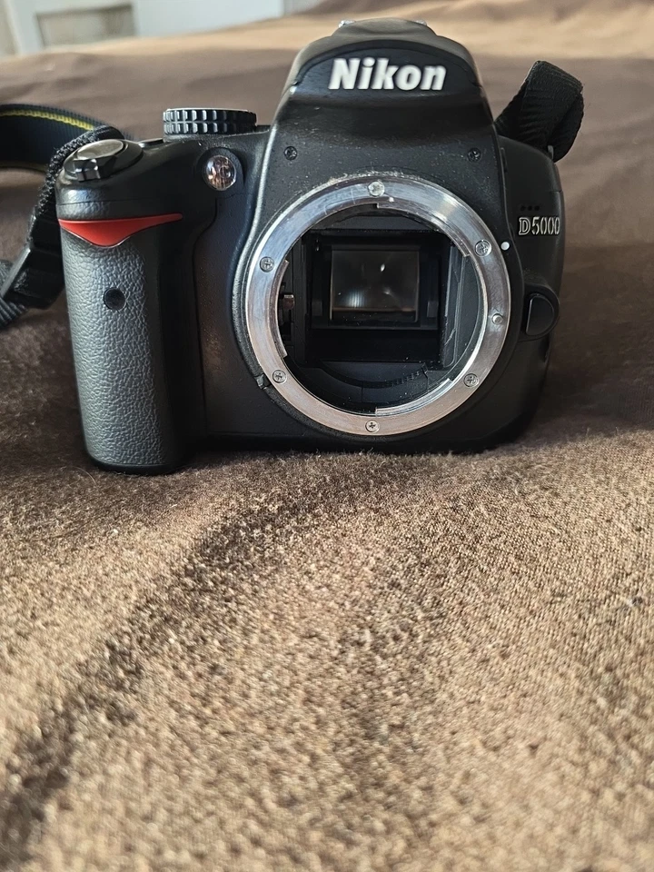 Nikon D5000, photo 2 of 5