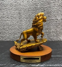 Walt Disney's Authentic The Lion King Bronze Simba Statue 20 Years Service Award