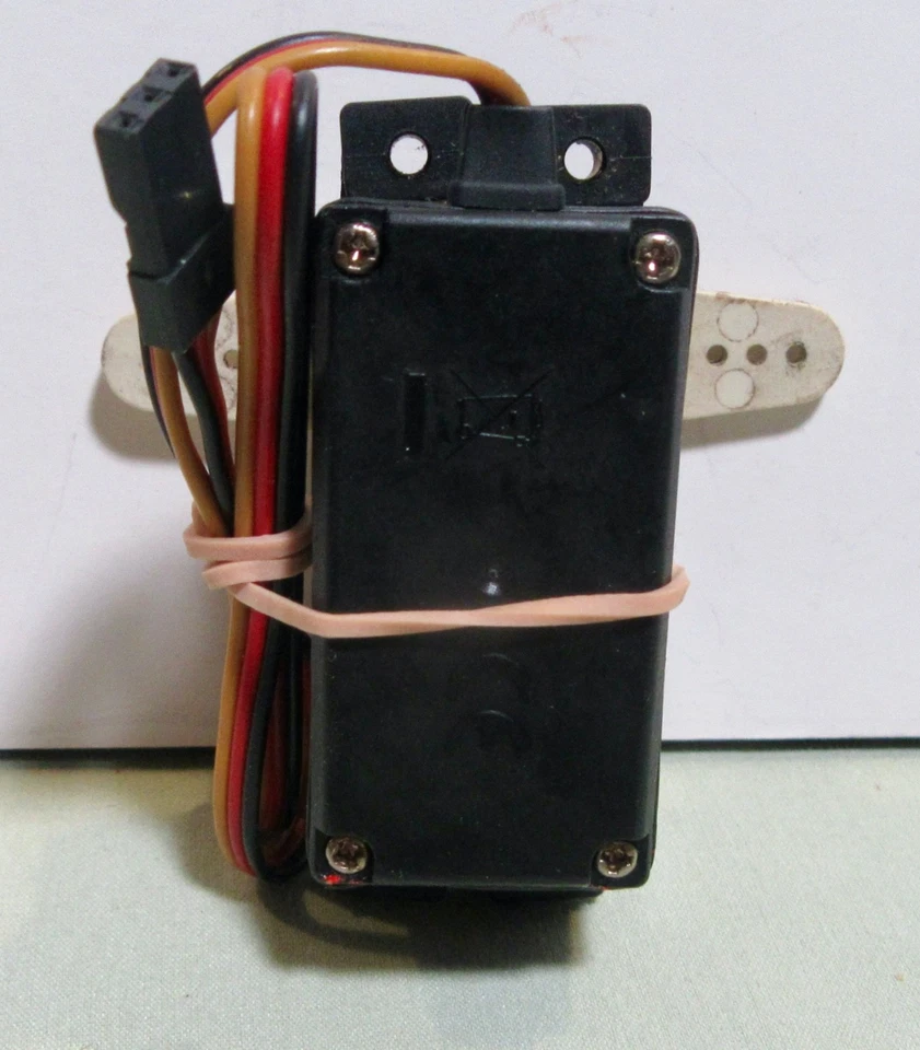 Hitec HS-77BB Ball Bearing  Low Profile Servo - Image 2 of 4