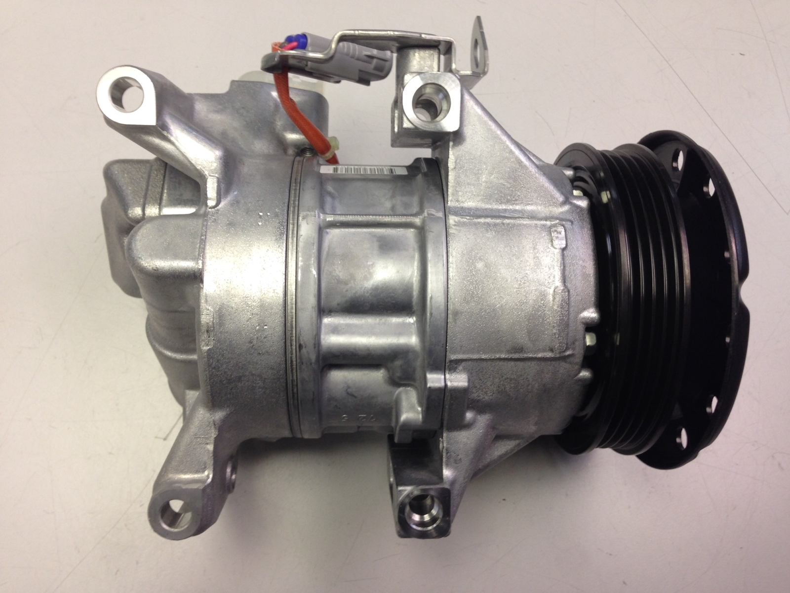 A/C Compressor OEM Denso 5SER09C for Scion xA QR