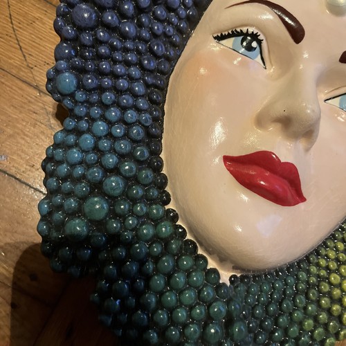 Vintage weibliche Keramik Maske handbemalt Wandbild bunt - Bild 7 von 10