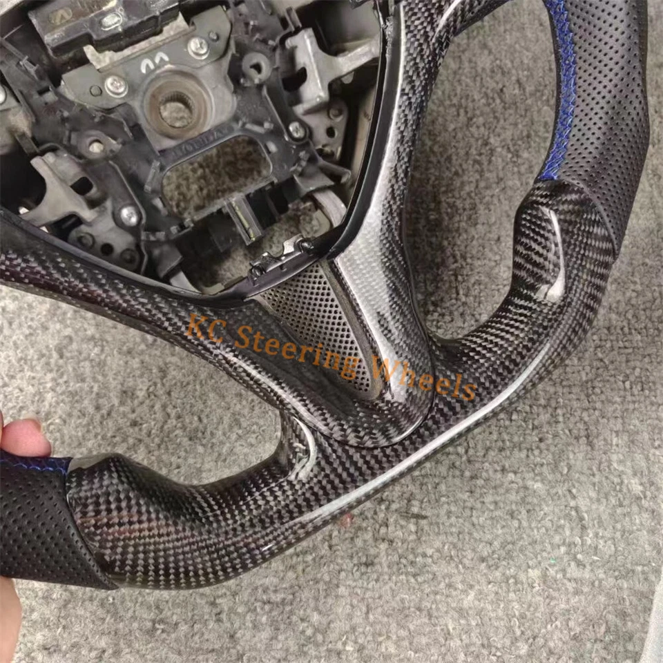 Volante de fibra de carbono de cuero negro para Honda Civic 2006-2011 octava generación Foto 4 de 4