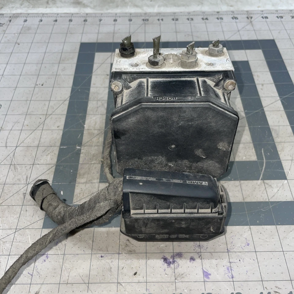 1999 2003 BMW E38 E39 740I 740IL 750IL 530i ABS SYSTEM HYDRAULIC ANTI LOCK PUMP - Image 3 of 4