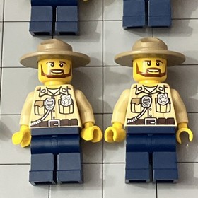 LEGO #60066 City Swamp Police Women Lot Of 4 Minifigures Minifig F4 36