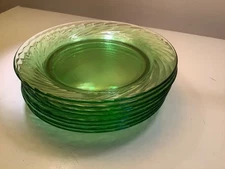 8 Pc Corelle Pyrex Festiva Spring Green 7 1/2” Salad Plate Set Vintage Swirl Lot