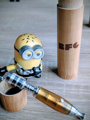 BFG Dani Punch Mit Bambus-Case u. Leder Etui 