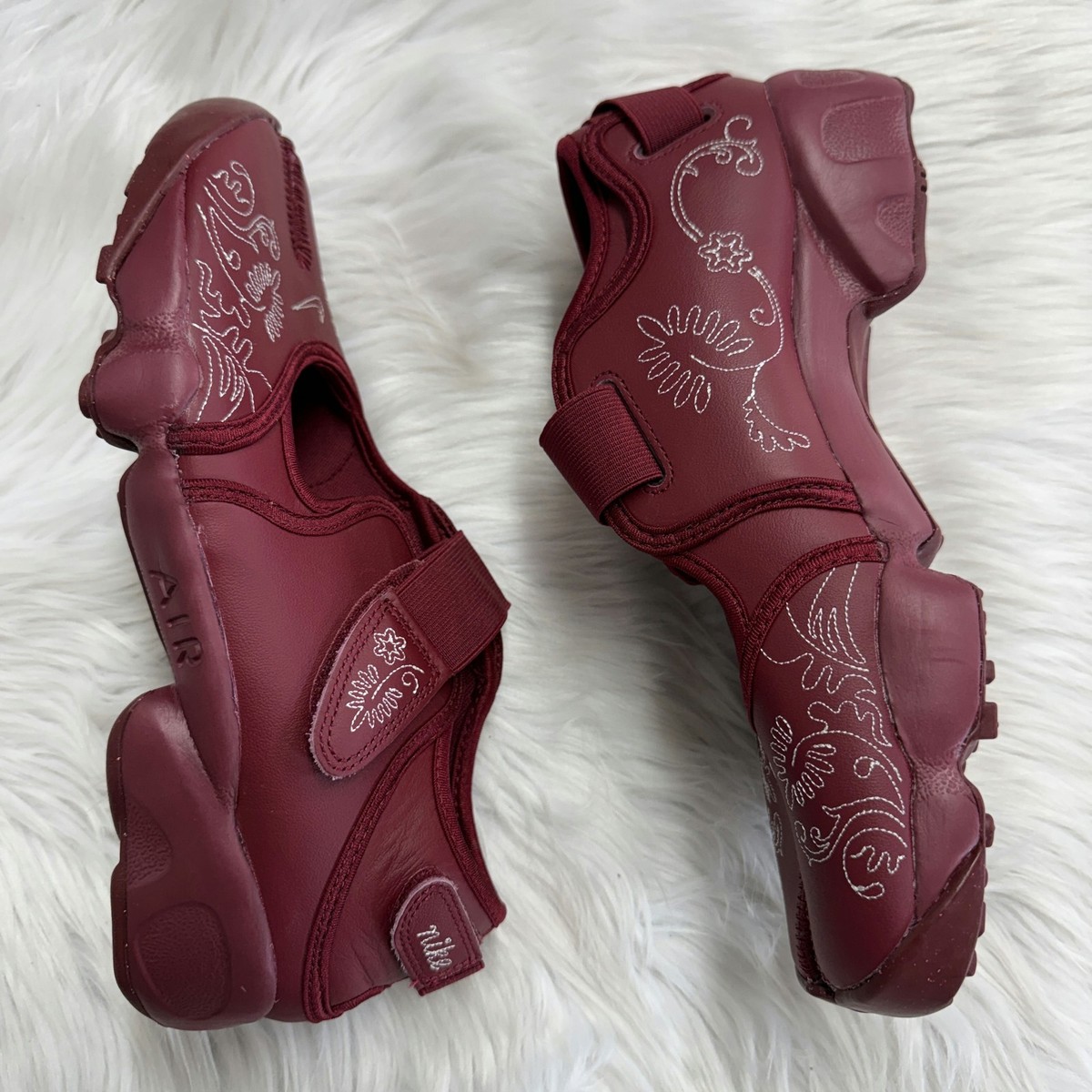 Nike Air Rift Botanical Stitch Team Red Womens IH7318-677 NEW Sz 9