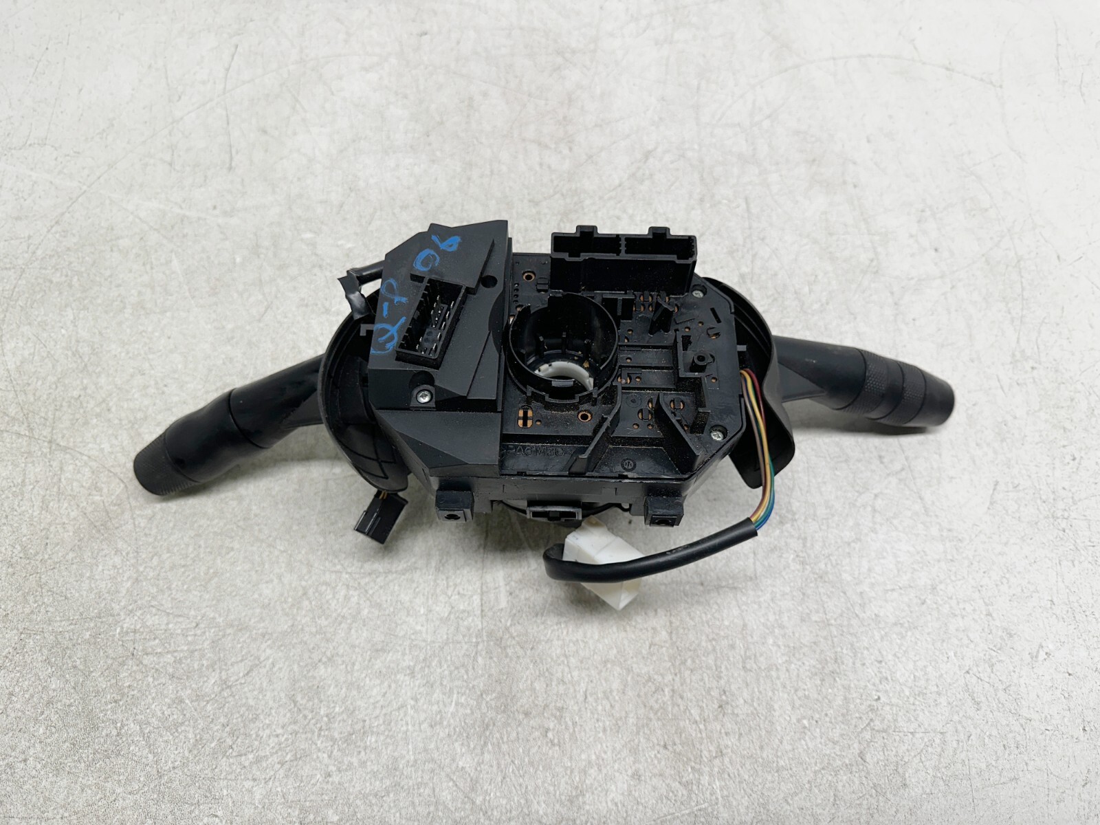 H411183 2003-2008 Maserati Quattroporte M139 TURN SIGNAL WINDSHIELD WIPER SWITCH