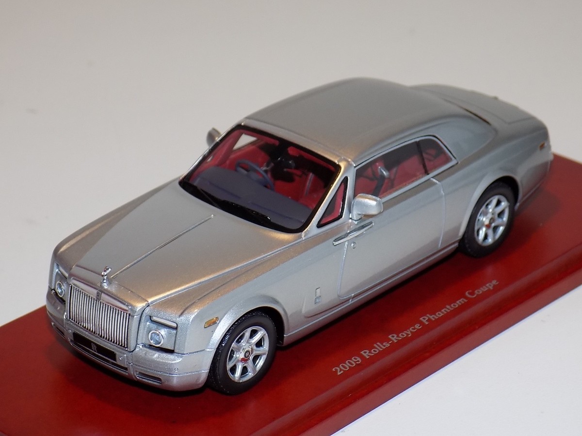 1/43 True Scale TSM 2009 Rolls Royce Phantom Coupe in Silver