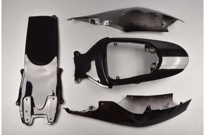 Carénage arrière rigide noir pour Suzuki GSXR 750 finition premium