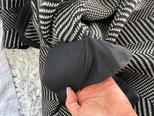 VTG Emanuel Ungaro Designer Black White Wool Herringbone Sweater Coatigan Italy - Picture 11 of 12