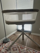 Halo Bassinest Swivel Sleeper Bedside Bassinet Removable Bed