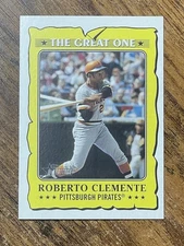 2021 TOPPS HERITAGE ROBERTO CLEMENTE THE GREAT ONE GO-10