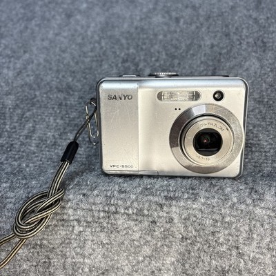 Sanyo VPC-S500 Digital Camera 5MP Tested ALMOST WORKING Parts/Repair