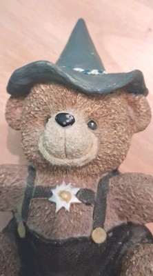 Vintage Resin Teddybär Ornament - Bayrische Oktoberfest Lederhose & Alpenhut