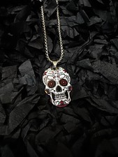 Luminous Petal Skull Pendant – Illuminate your style with Luminous Petal Skull 