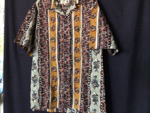 Iolani Hawaiian Shirt L Tribal Batik Aloha Fish Shells Warm Colors Coco Button - Picture 7 of 9