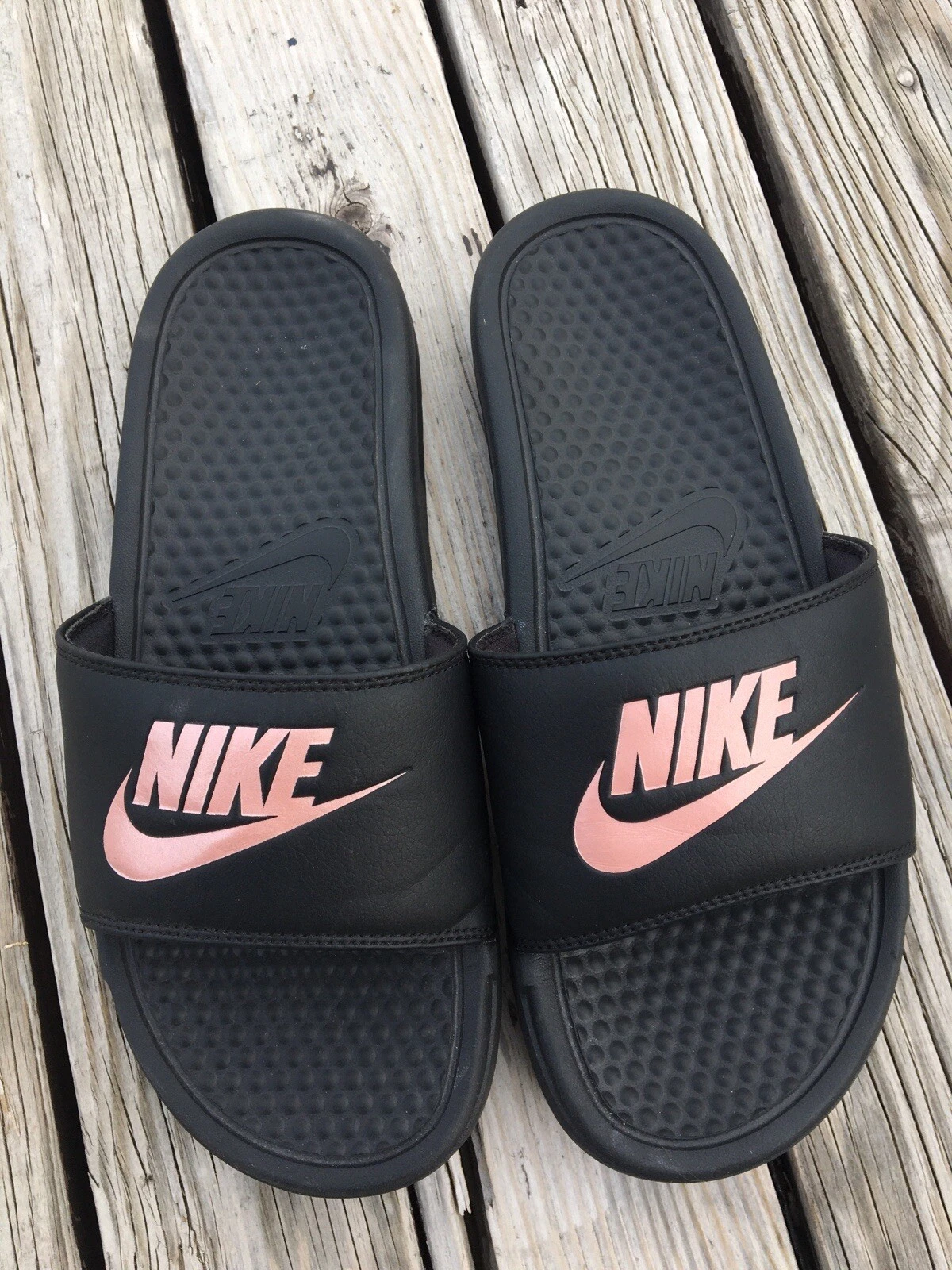 Sandali Nike Benassi neri oro rosa con tomaia ammortizzata 343881 007 taglia 9 donna