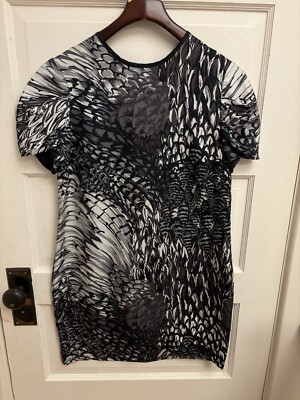 Castle Starr Black Patterned Silk Dress Short Sleeved Lined Size 4