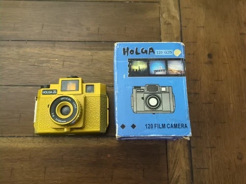 Holga 120N Limited Edition Gold Camera Holgawood Oscar With box
