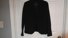 EUC Attention women s 8 long sleeve full line black blazer 2 buttons 2 pockets -