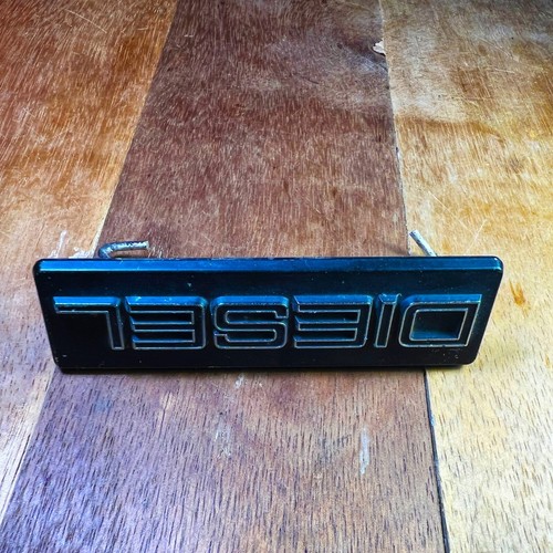 Volvo 200 240 740 940 Series Vintage Grill Mount Genuine Diesel Emblem Badge - Picture 11 of 14