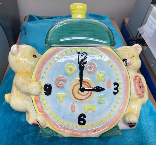 Cookie Jar Biscuit Barrel Teddy Bears clock Rayware Large 10in tall x 12in x 7in - Picture 10 of 13