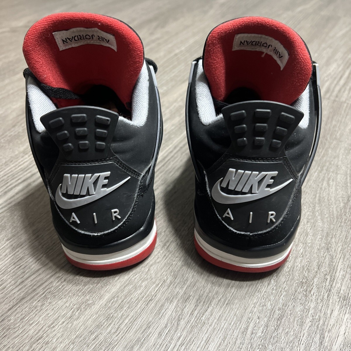 Size 10 - Jordan 4 Retro OG Bred 2019 With Box 192499457554